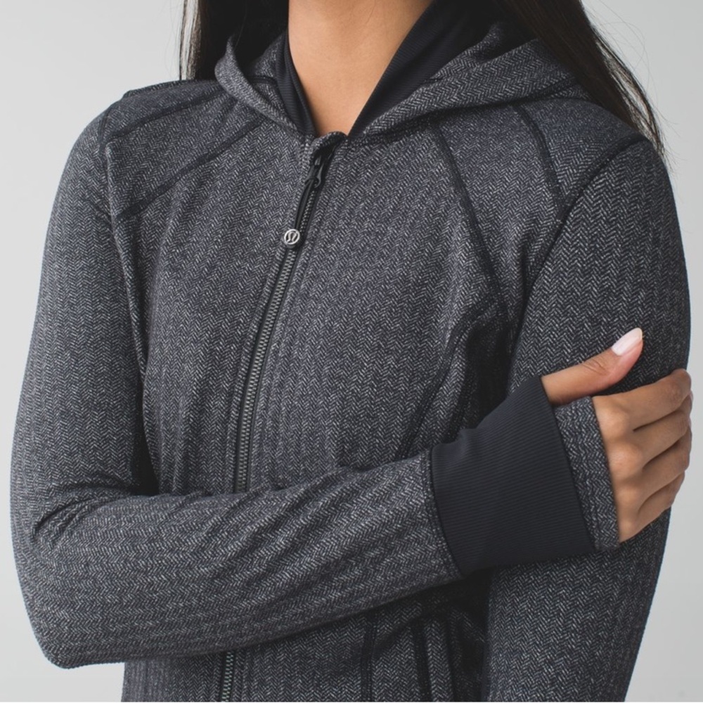 Lululemon Daily Practice Jacket
Heathered Herringbone Heathered Black Black